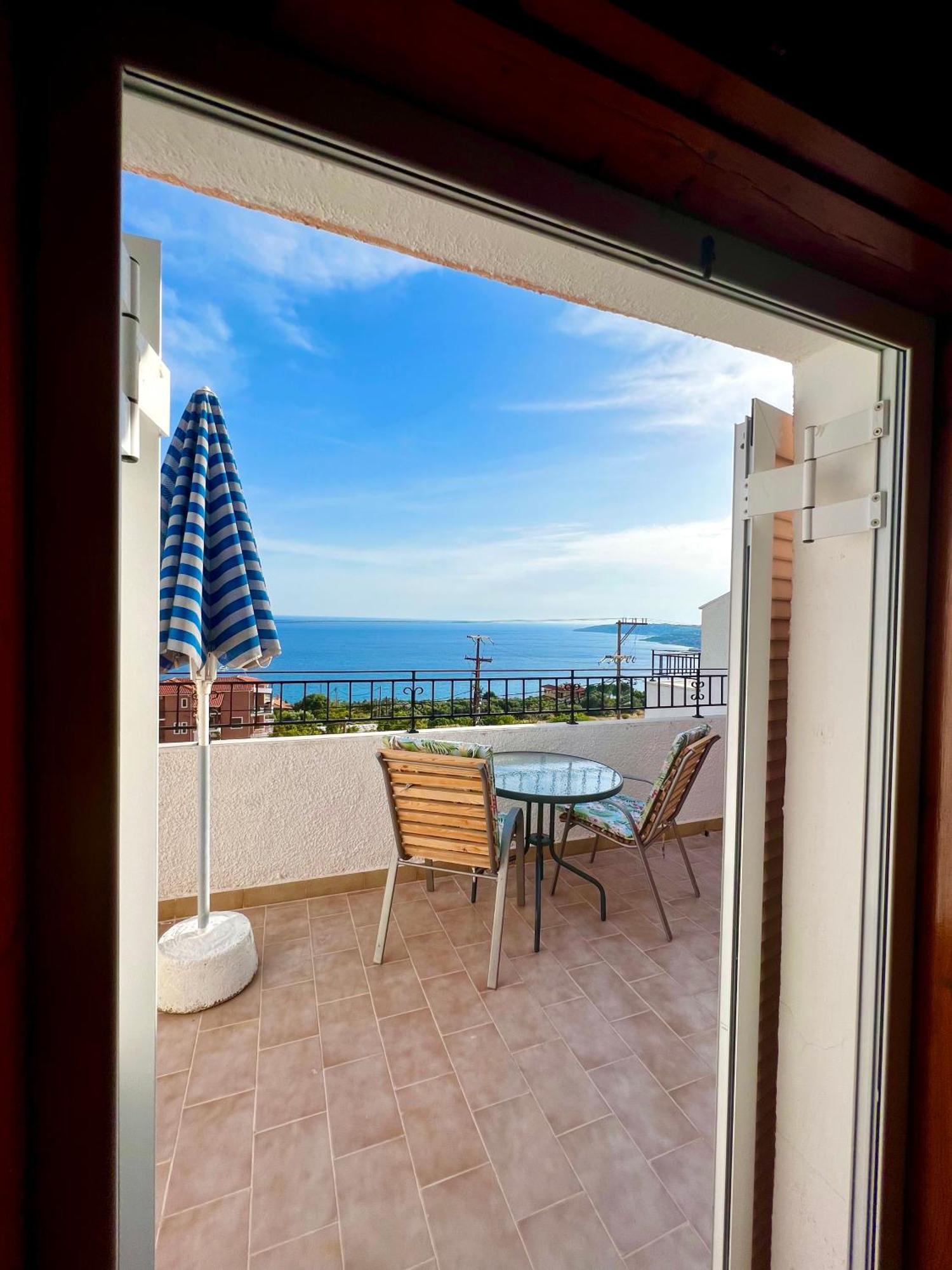 Ocean Front Studios 77 Lourdata  Esterno foto